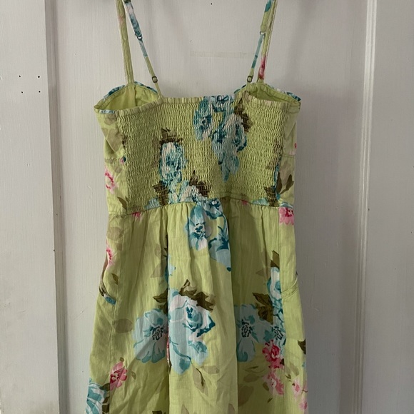 Summer dress - Picture 3 of 5